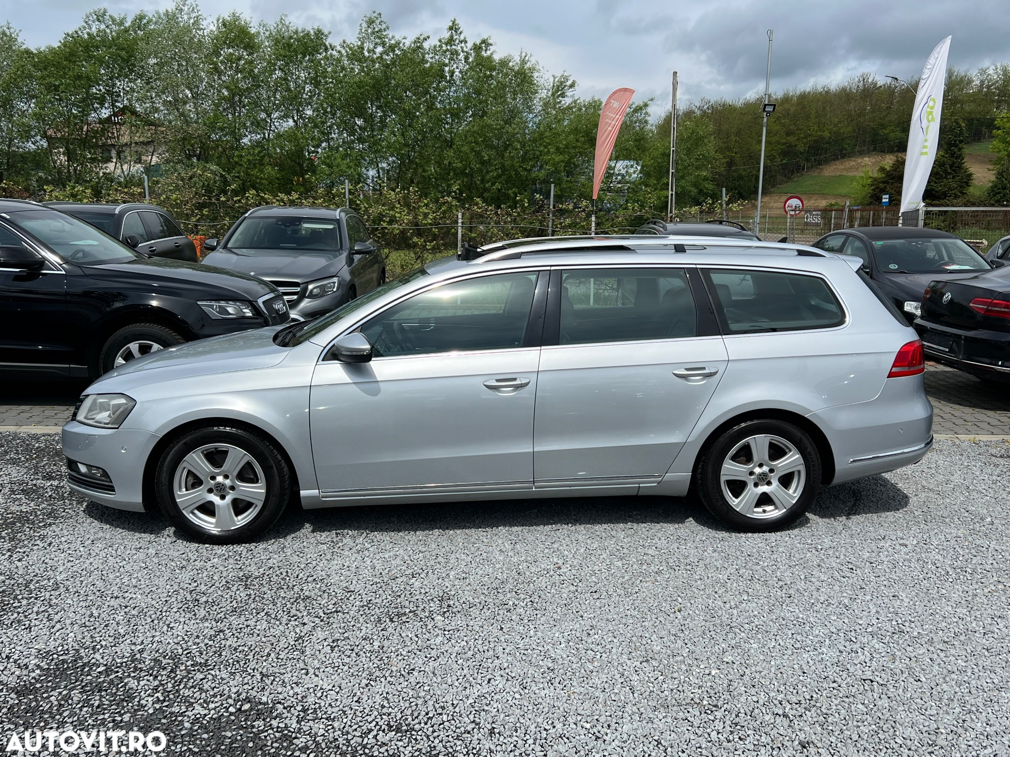 Volkswagen Passat Variant 2.0 TDI 4Motion BlueMotion Technology Highline - 21
