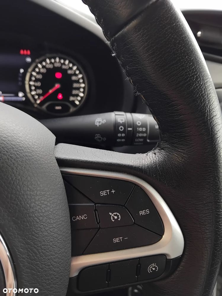 Jeep Renegade 1.4 MultiAir Limited FWD S&S - 14