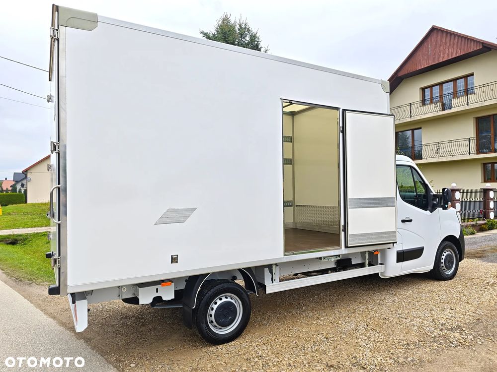 Renault MASTER 2.3DCI 165KM* Kontener 8-EuroPalet dł.420cm, szer.220cm, wys.230cm* POLSKI SALON** 172 TYŚ KM** DMC do 3.5T kat.B** - 29