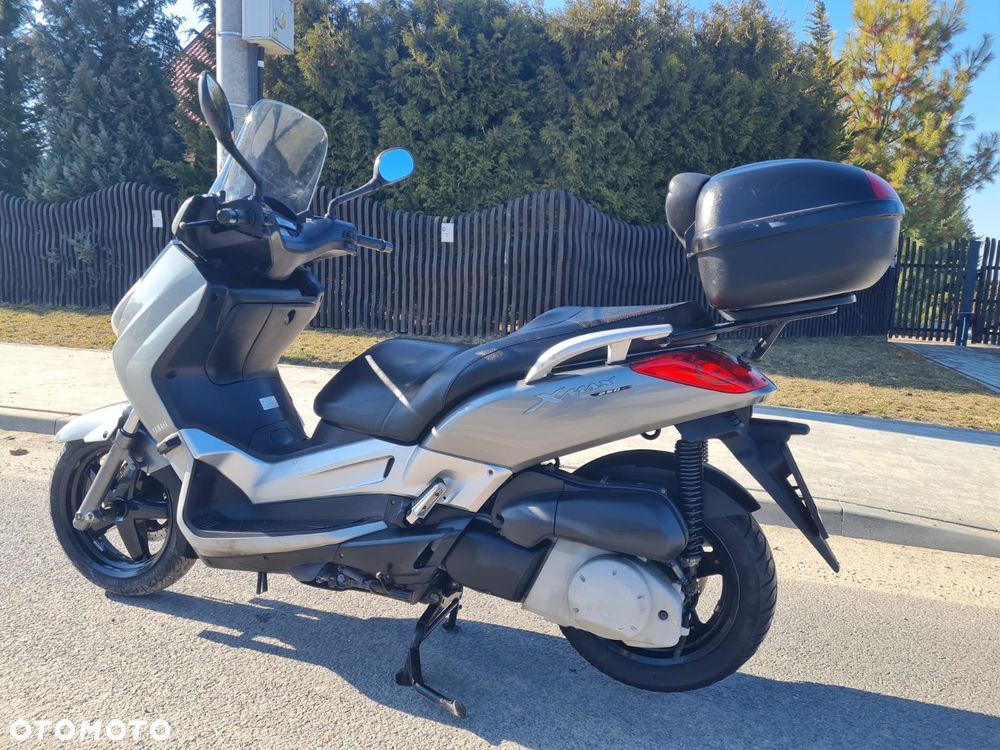 Yamaha X-max - 4