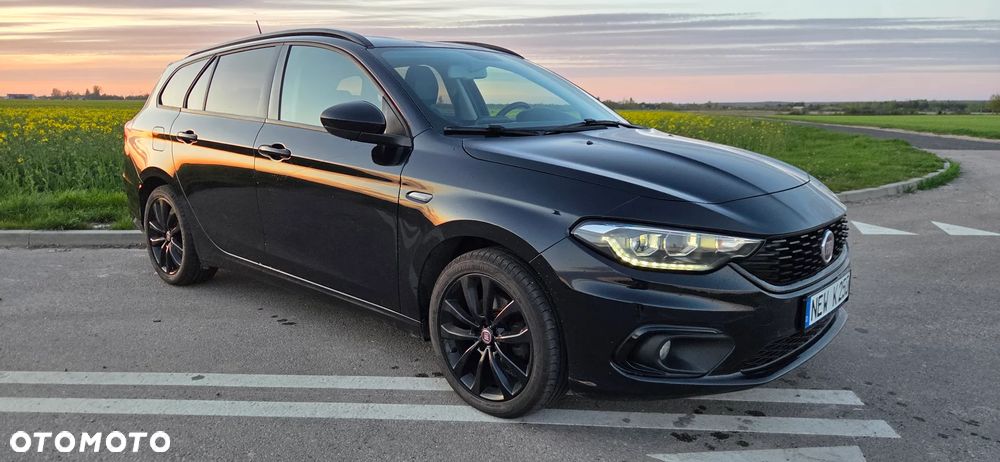 Fiat Tipo 1.4 T-Jet 16v S-Design - 1