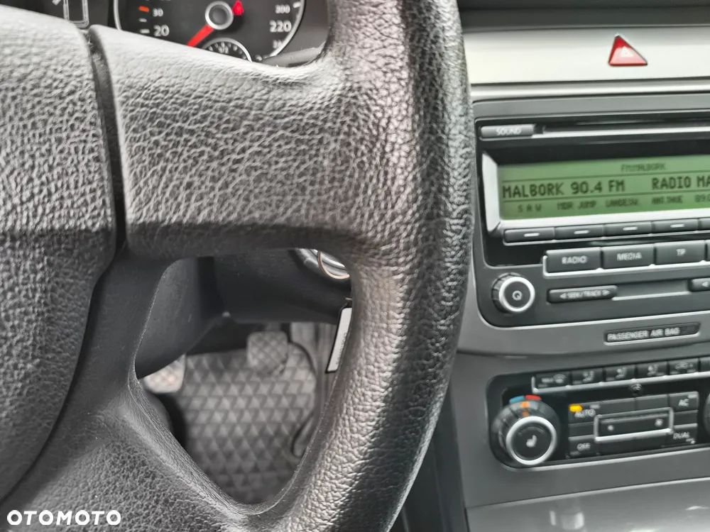 Volkswagen Passat 2.0 TDI DPF Comfortline - 35