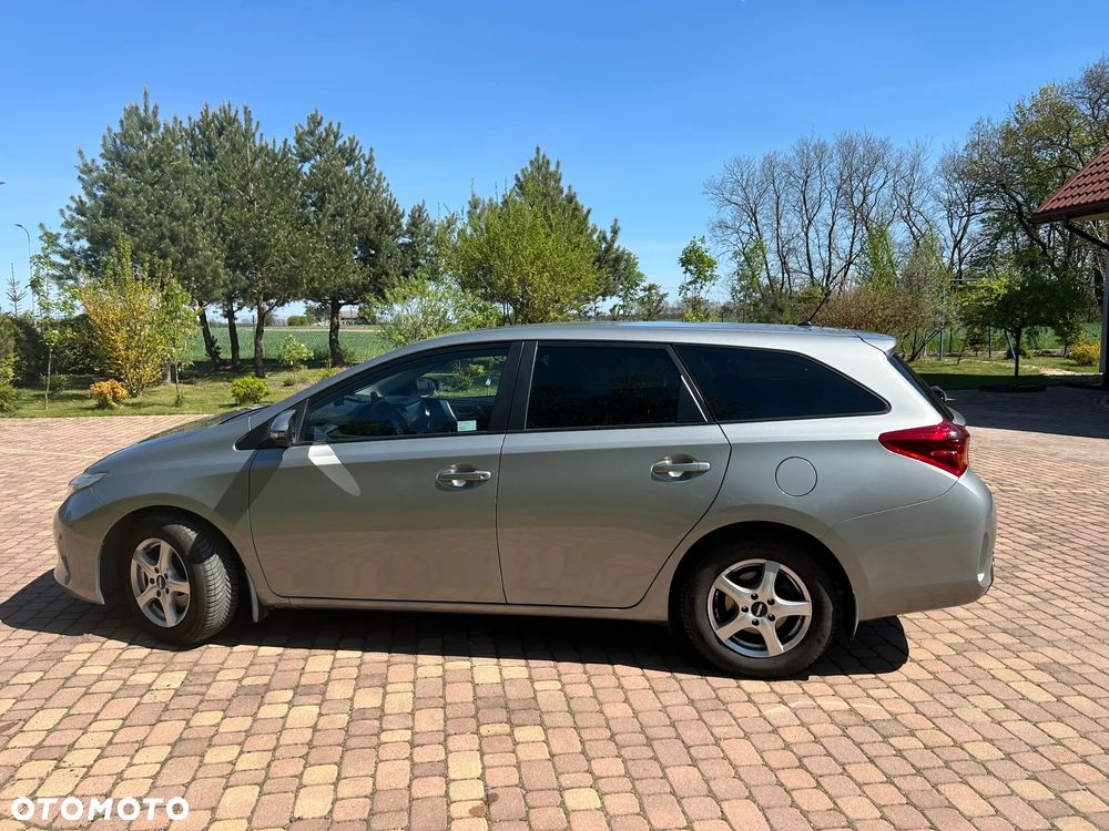 Toyota Auris 1.6 Active - 3