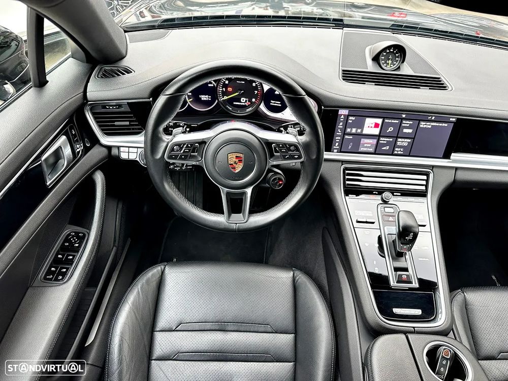 Porsche Panamera 4 E-Hybrid - 11