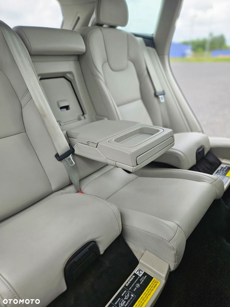 Volvo XC 60 B4 D AWD Inscription - 13