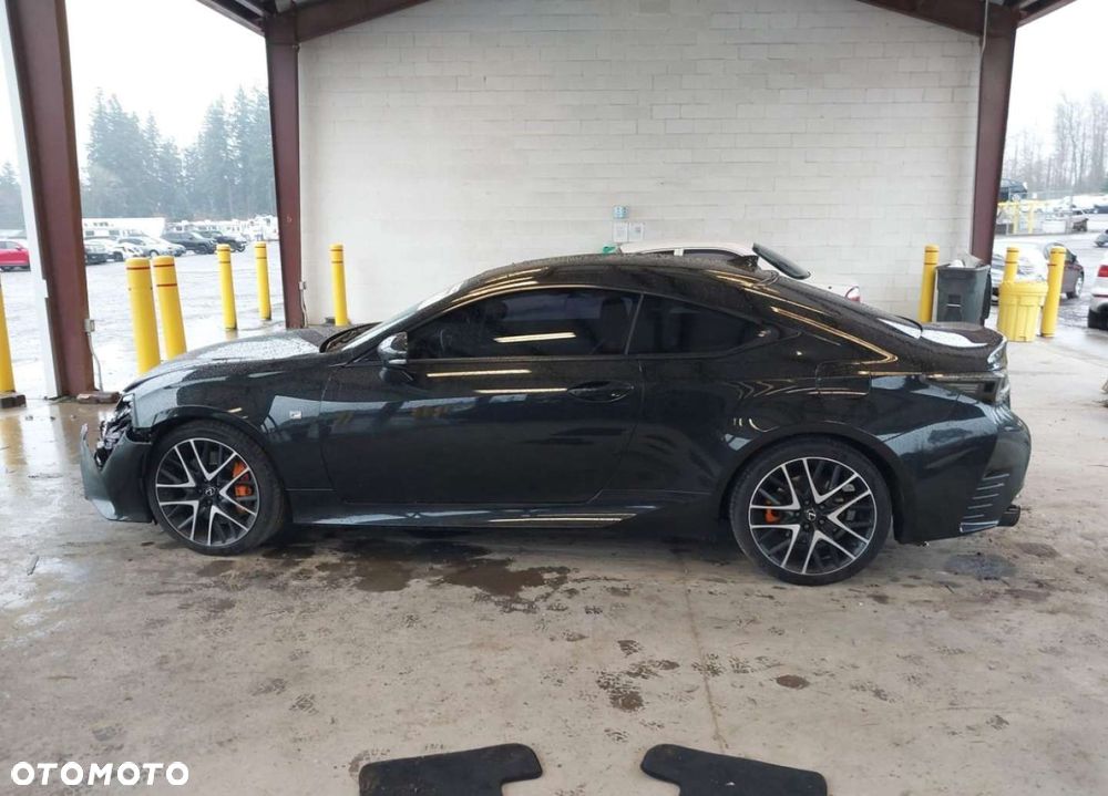 Lexus RC - 8