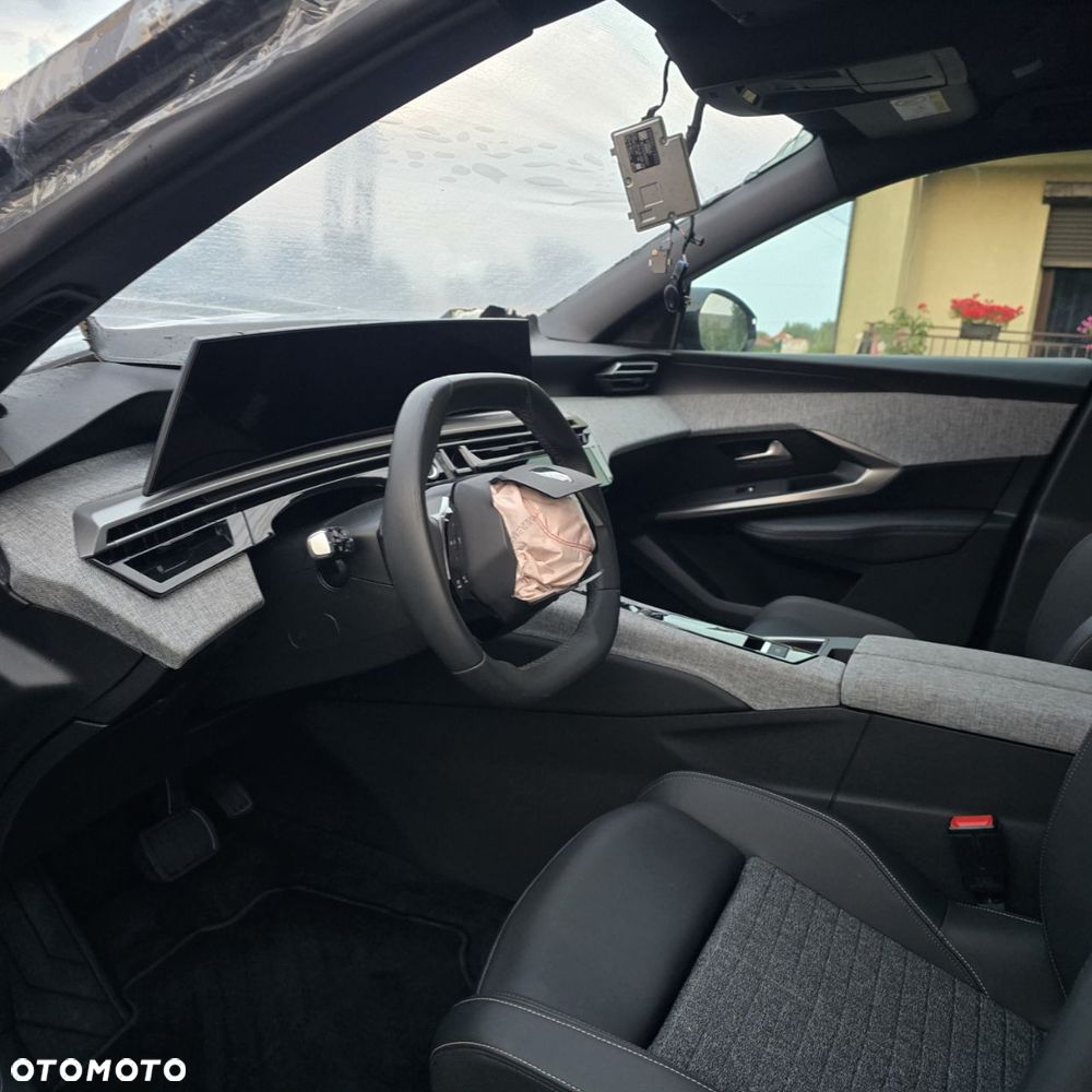 Peugeot 3008 73kWh Business - 9