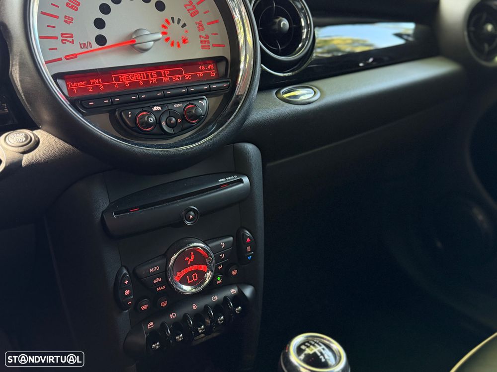 MINI 3 Portas Cooper D - 14
