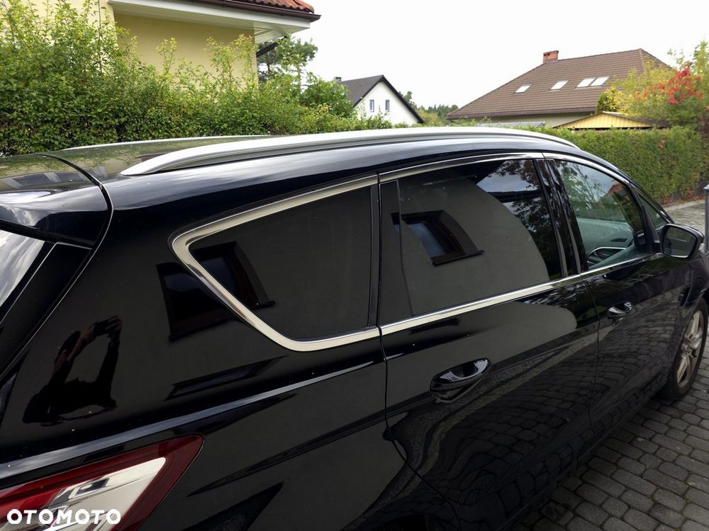 Ford S-Max - 28