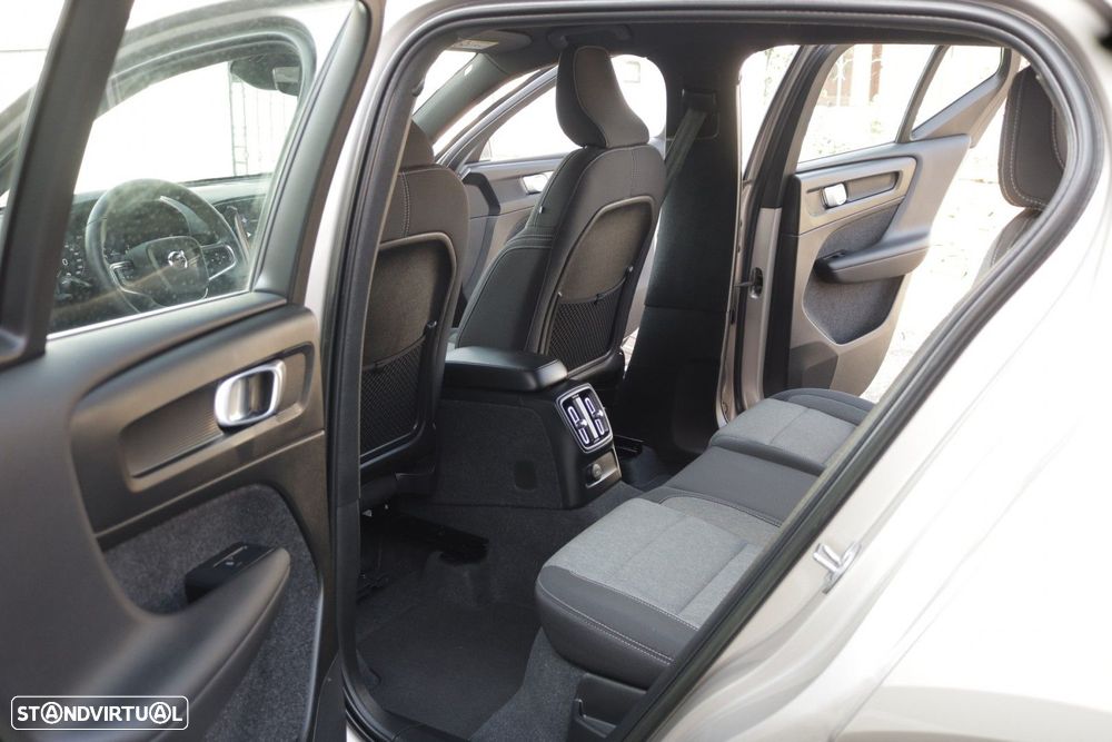 Volvo XC 40 1.5 T5 PHEV Core - 29
