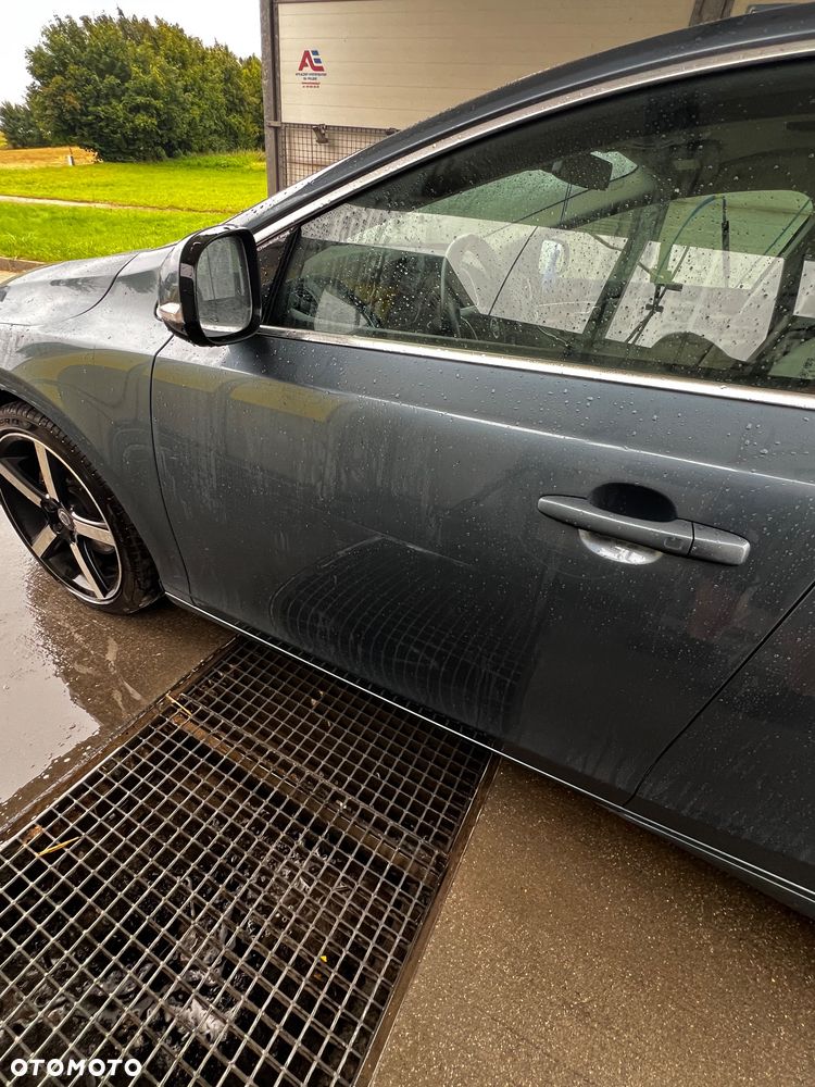 Volvo V40 D2 Summum - 9