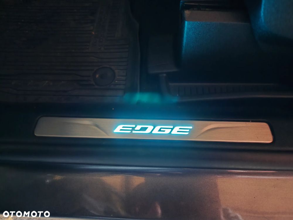 Ford Edge - 14