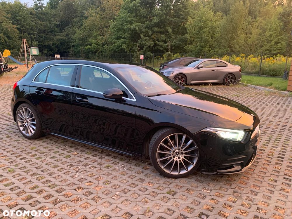 Mercedes-Benz Klasa A 180 AMG Line 7G-DCT - 3