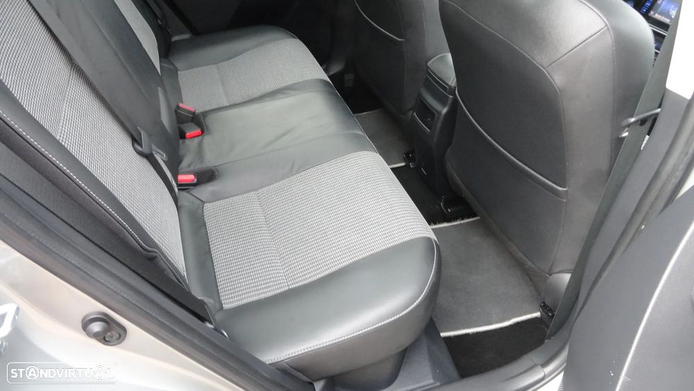 Toyota Auris Touring Sports 1.8 HSD Exclusive +TSS+Navi - 21