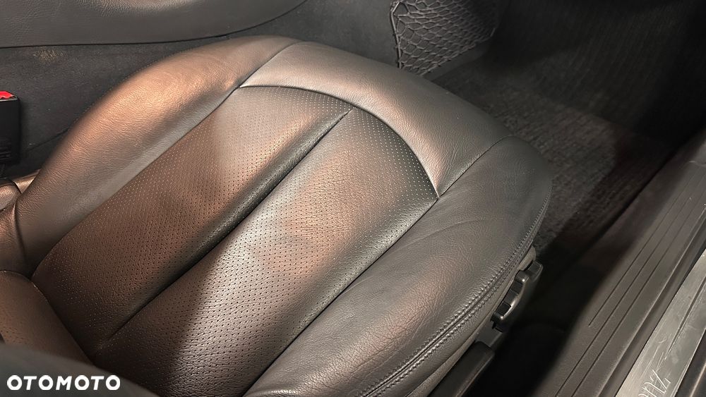 Mercedes-Benz CLK 2004