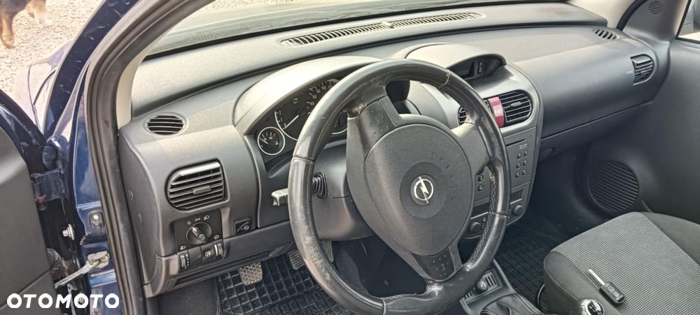Opel Corsa 1.2 16V - 6