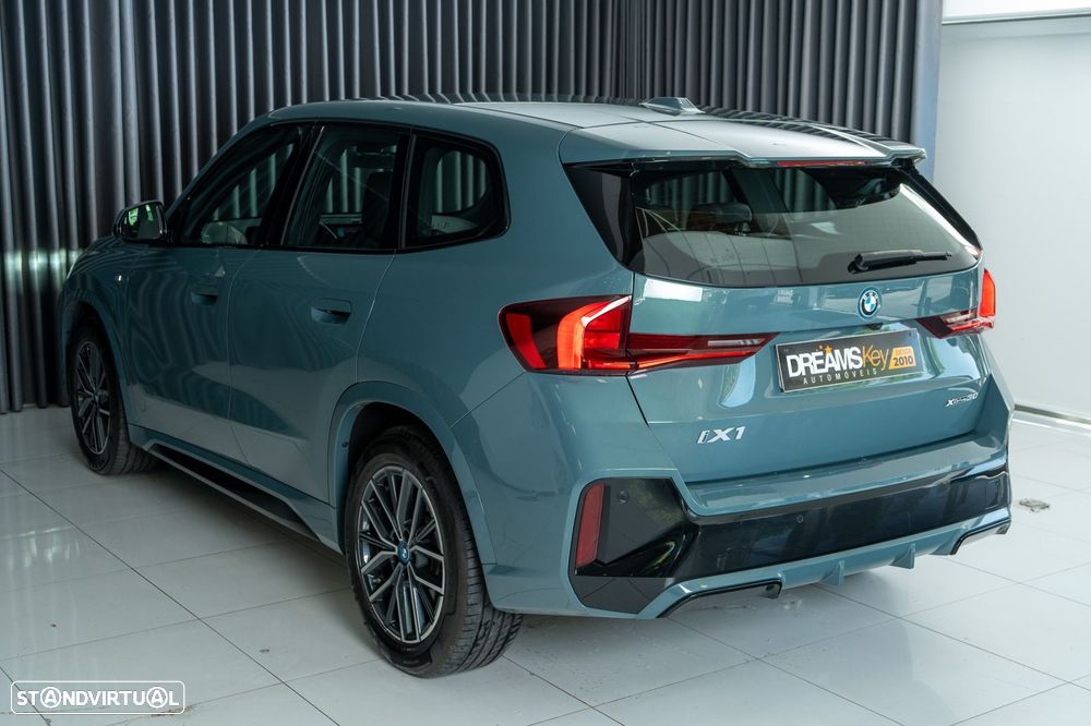 BMW iX1 xDrive30 Pack Desportivo M - 21