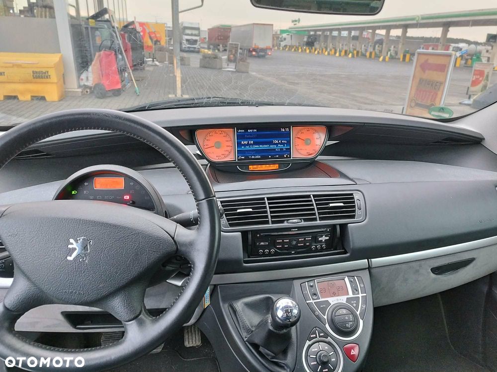 Peugeot 807 2.0 Trendy - 7