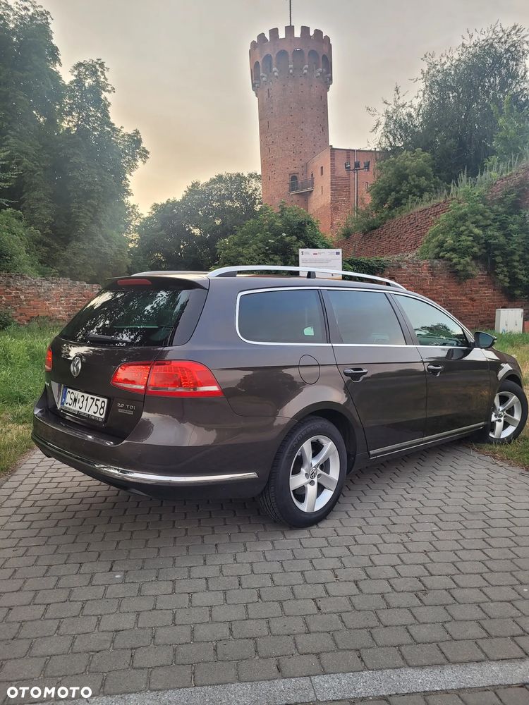 Volkswagen Passat 2.0 TDI BlueMotion Technology Highline - 9
