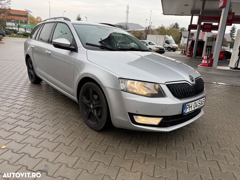 Skoda Octavia 1.6 TDI DPF Ambition - 3