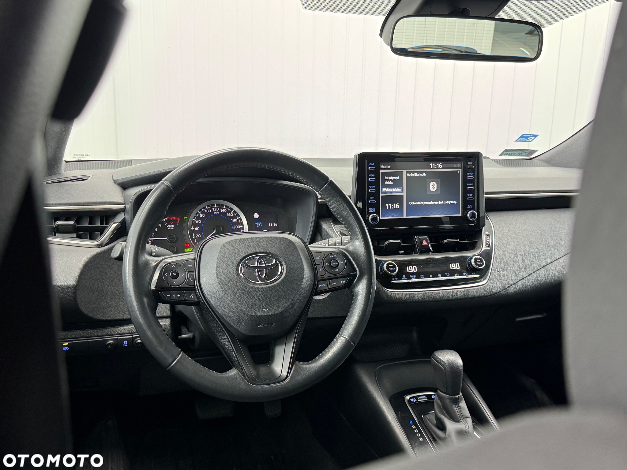 Toyota Corolla 1.8 Hybrid Active - 18