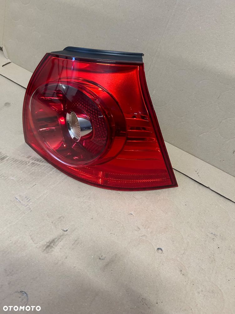 Lampa prawy tył EUROPA VW GOLF 5 HB - 2