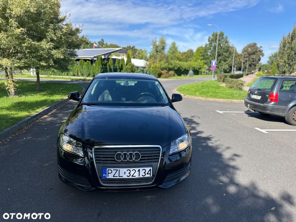 Audi A3 Sportback - 2