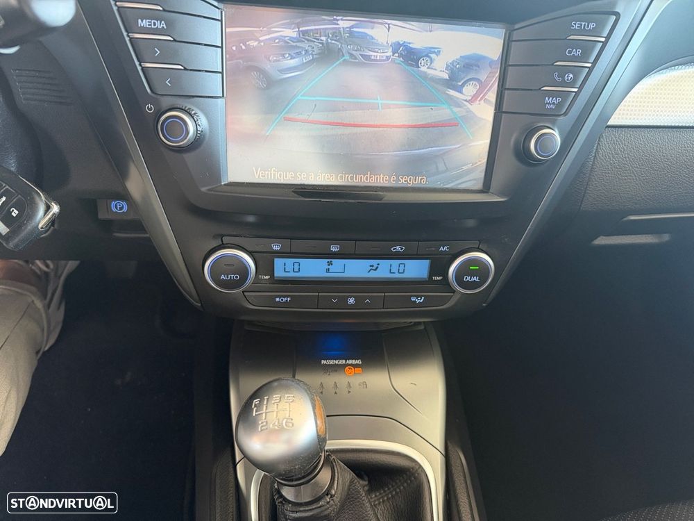 Toyota Avensis SW - 17