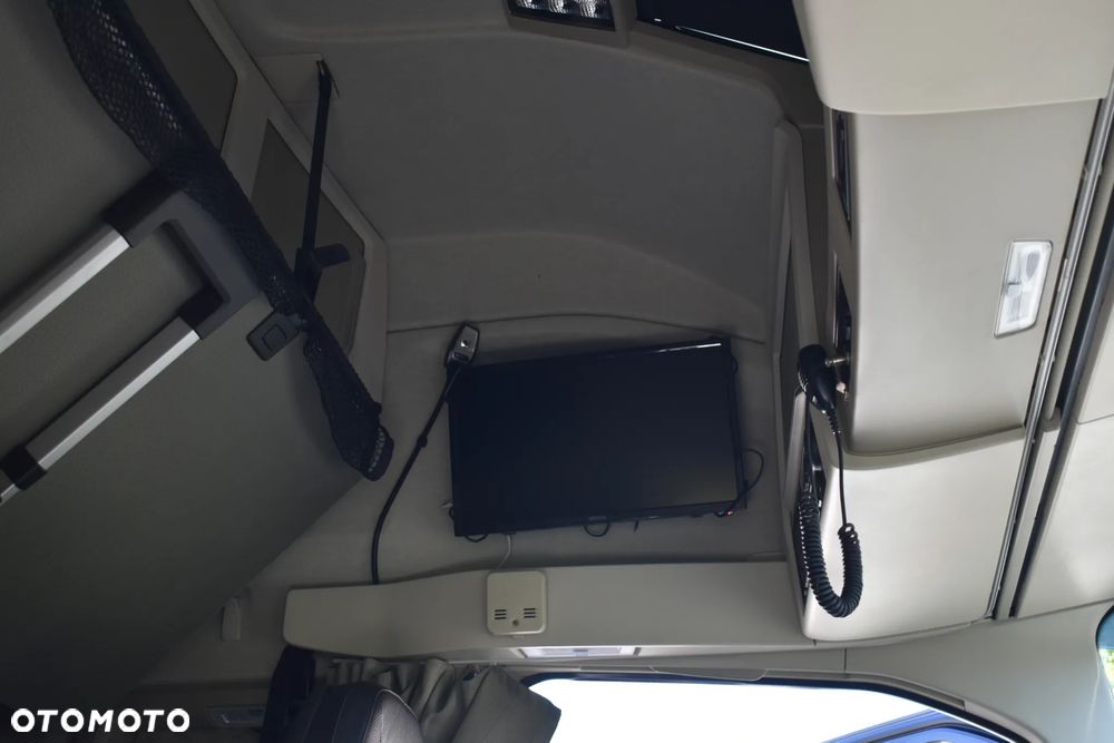 Volvo FH 500 XL MEGA // RETARDER // FULL LED // SKÓRY // XENON // TV // FULL AIR // BLACK EDITION // TRĄBY HADLEY // ORUROWANIE - 38