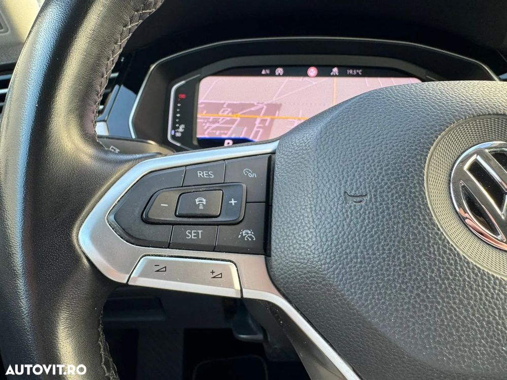 Volkswagen Passat 2.0 BiTDI DSG 4Mot Highline - 12