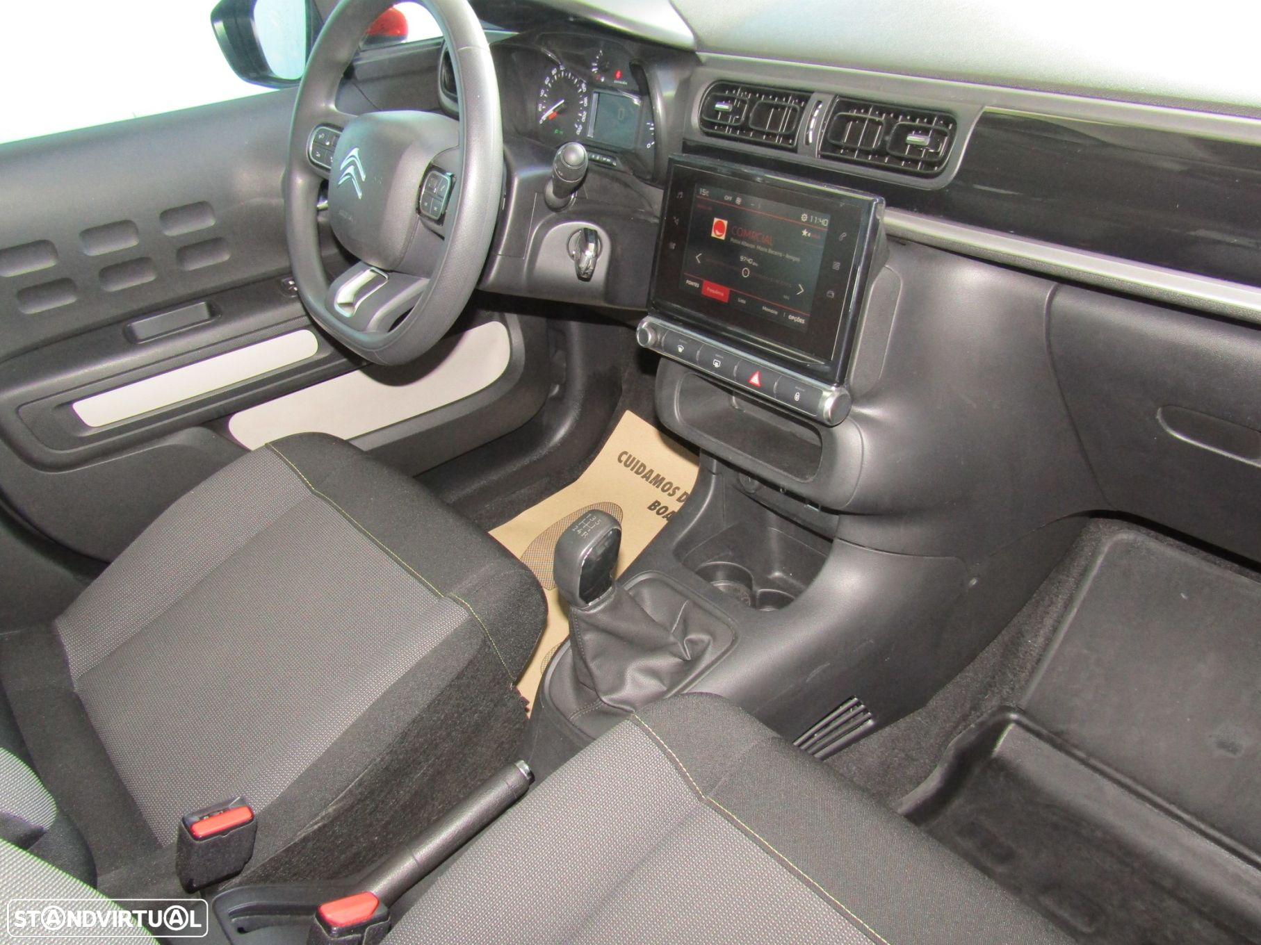 Citroën C3 1.2 PureTech Shine - 13