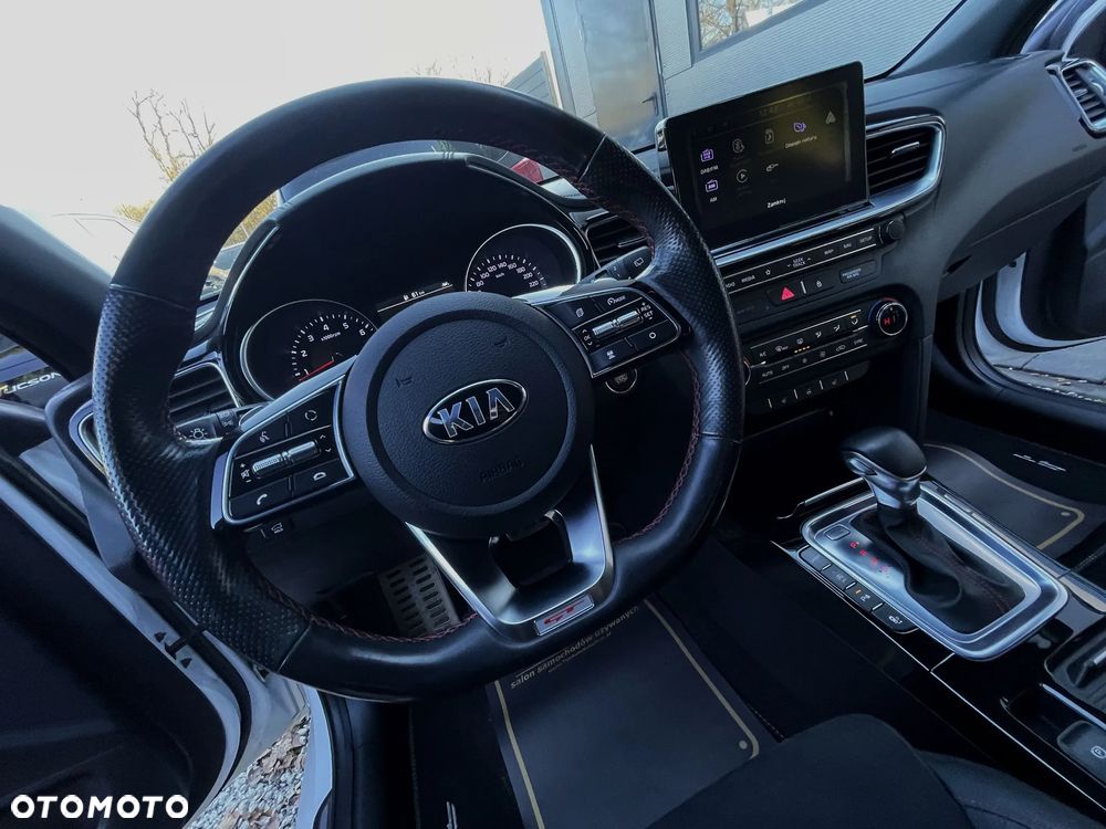 Kia ProCeed 1.6 T-GDI GT DCT - 30