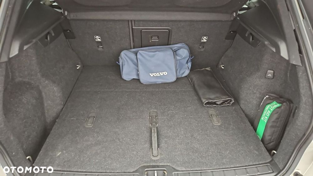 Volvo XC 40 T2 Core - 21
