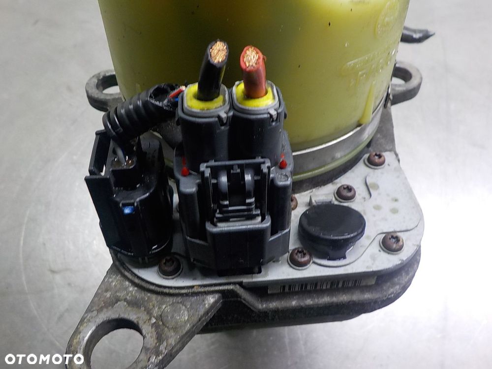 VOLVO V50 S40 1.6 D POMPA WSPOMAGANIA 9N513K514AC 31329252AA - 3