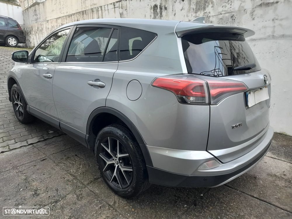 Toyota RAV4 2.0 D-4D Comfort+P.Sport - 4