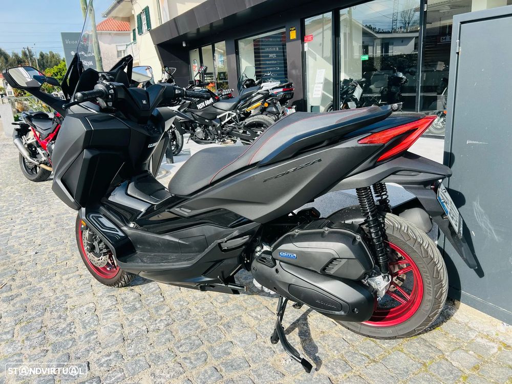 Honda Forza 125 Edição Especial - 3