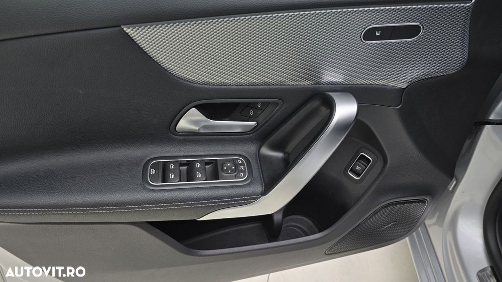 Mercedes-Benz A - 11