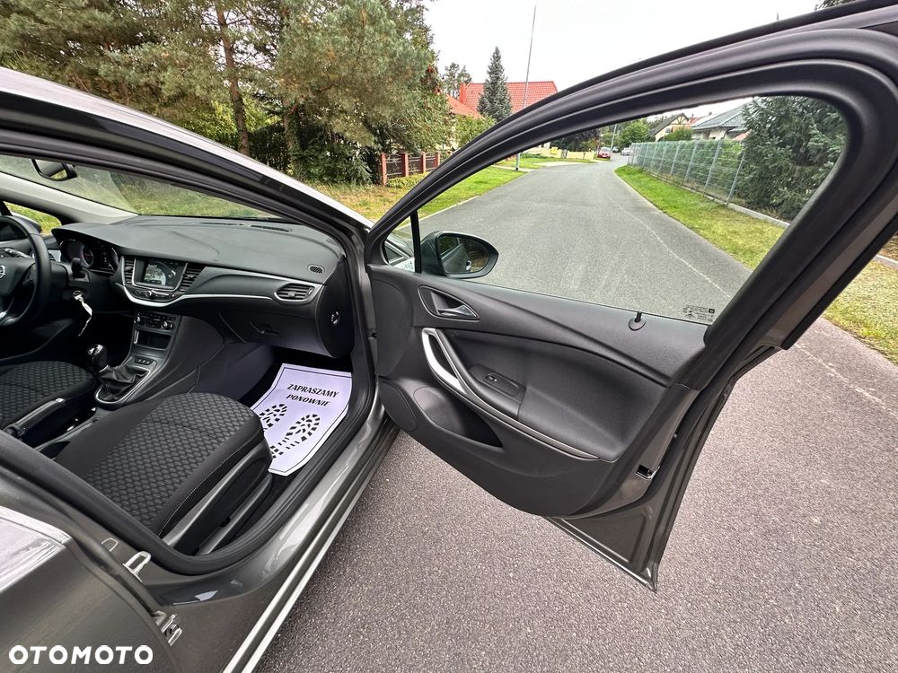 Opel Astra 1.6 Turbo Start/Stop ON - 29
