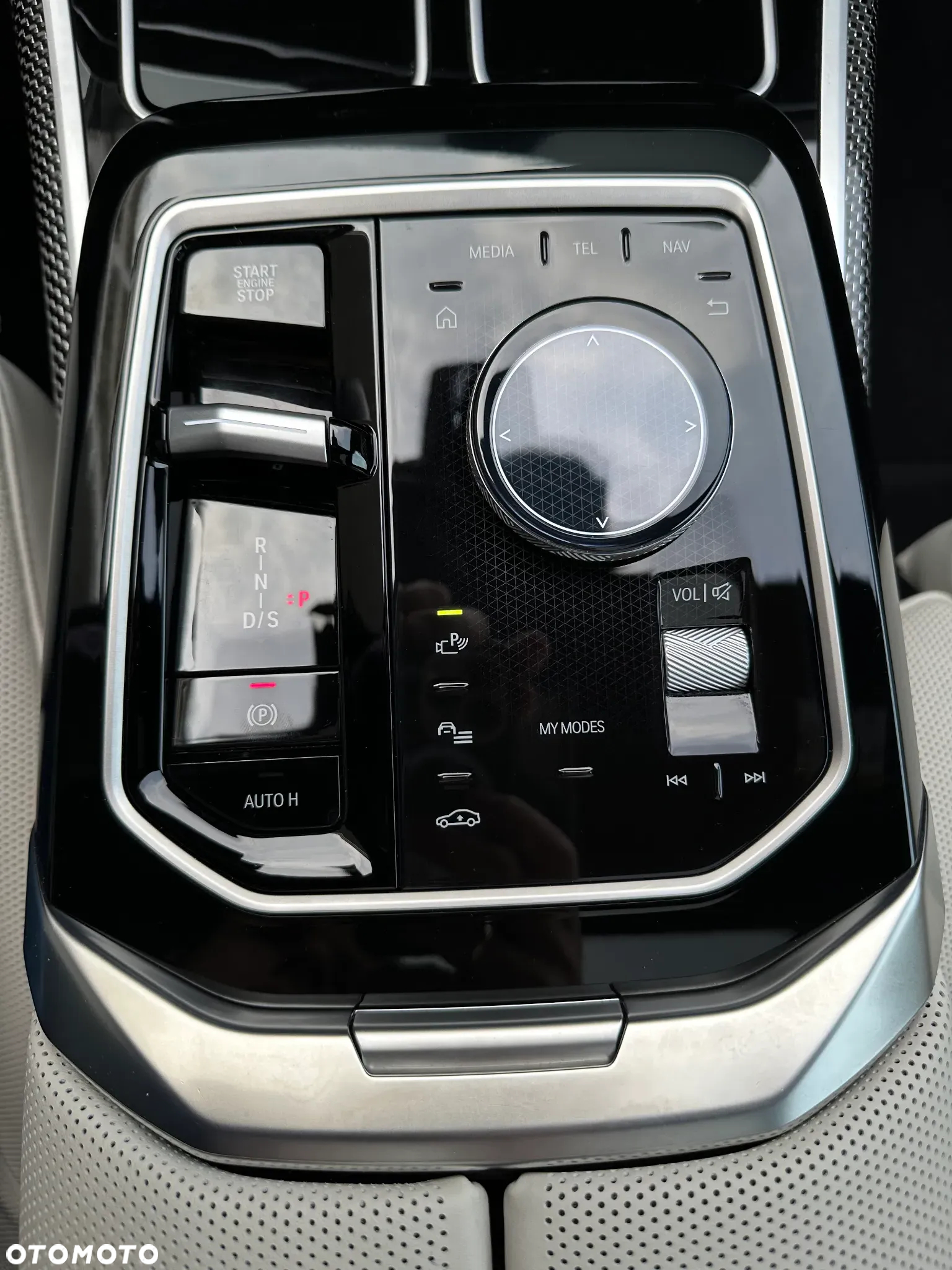 BMW Seria 7 M760e PHEV xDrive sport - 18