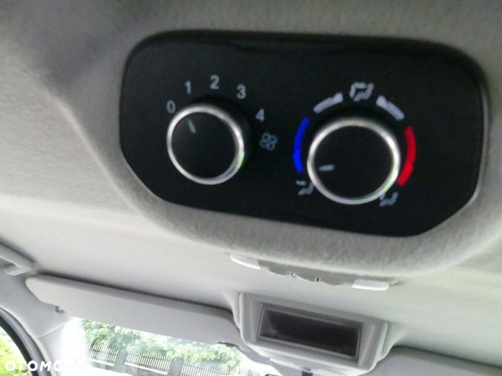 Ford Transit Custom - 11