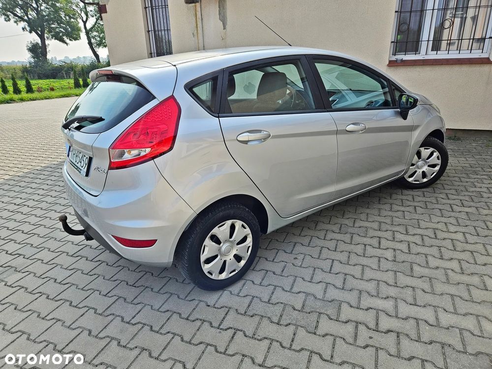Ford Fiesta - 23