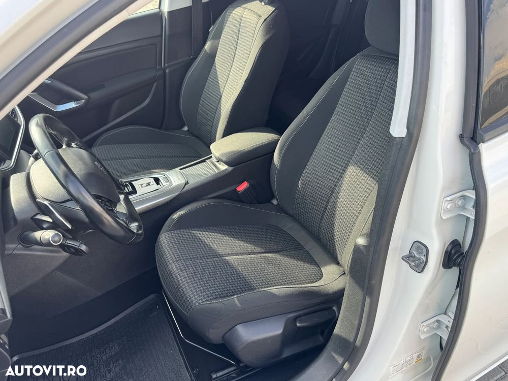 Peugeot 308 BlueHDi 130 EAT8 Stop & Start Allure - 11