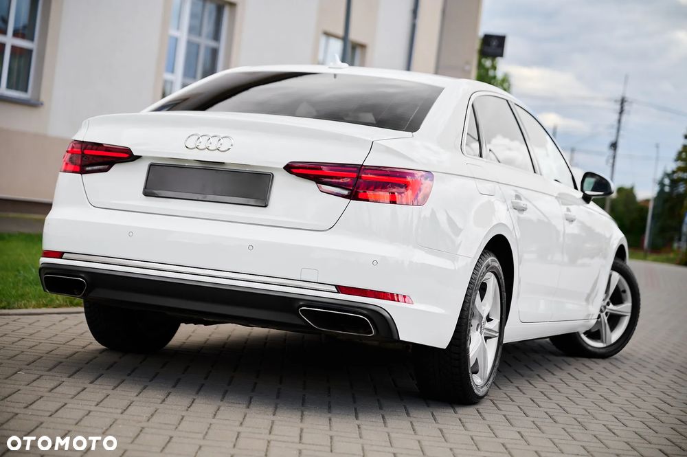 Audi A4 ver-2-0-tfsi-ultra-s-tronic-sport - 22