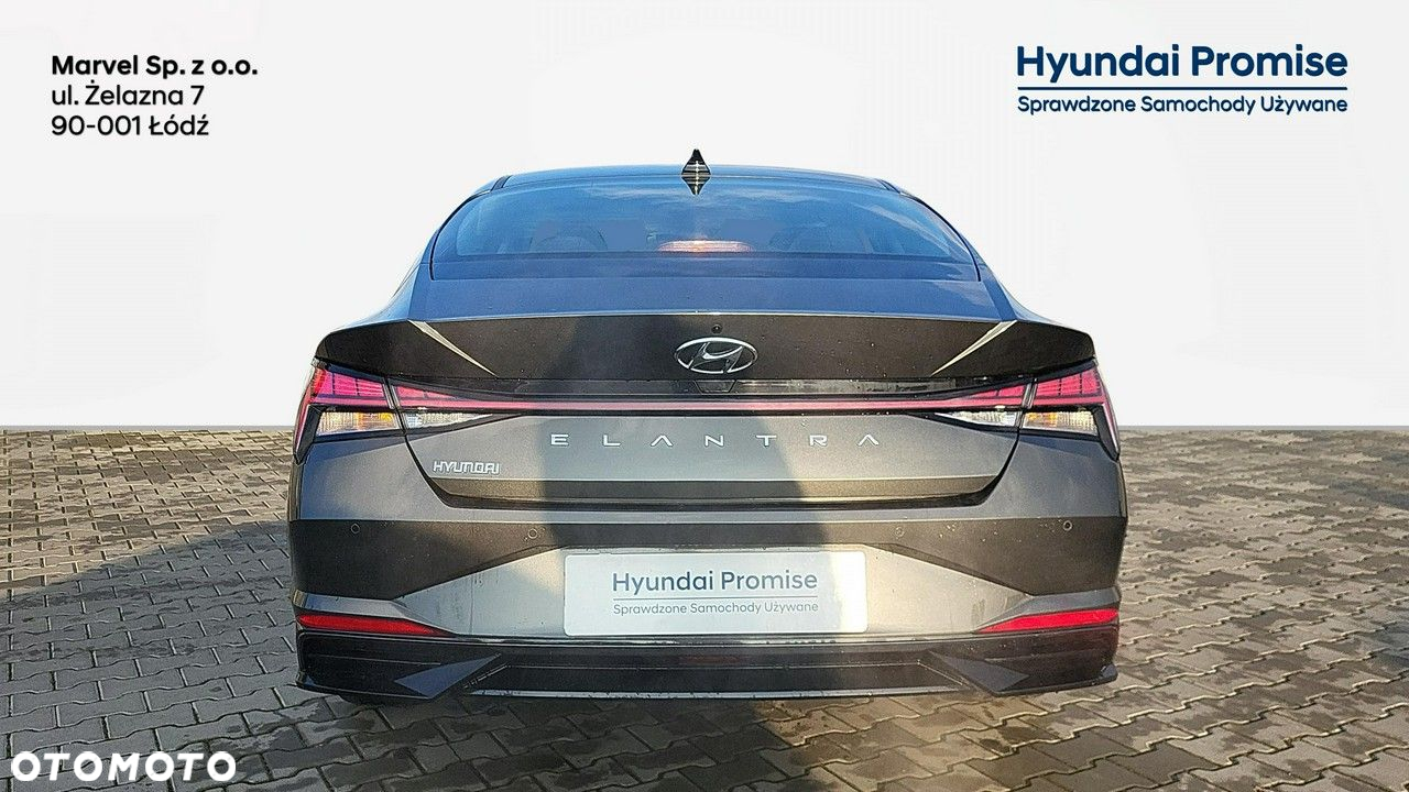 Hyundai Elantra - 6