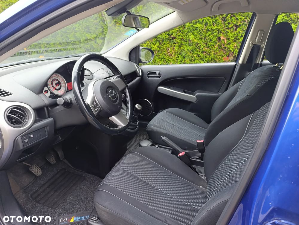 Mazda 2 1.3 Exclusive - 12