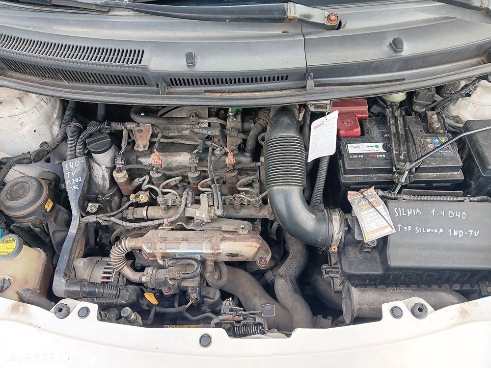 027 / TOYOTA YARIS / NA CZĘŚCI / - 9