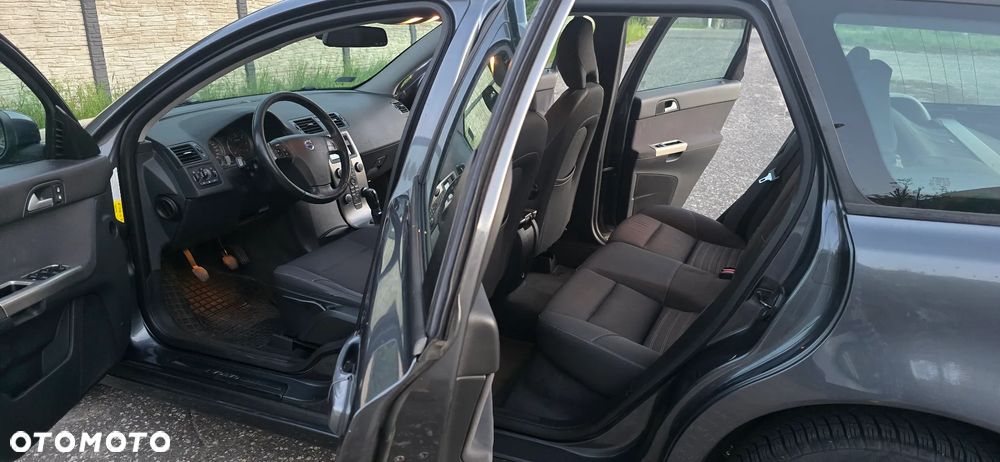 Volvo V50 1.6D Summum - 26