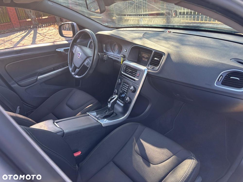 Volvo V60 - 40