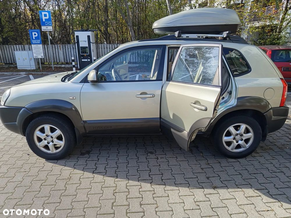 Hyundai Tucson 2.0 Comfort 2WD - 2