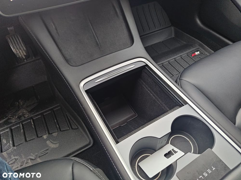 Tesla Model 3 RWD - 3